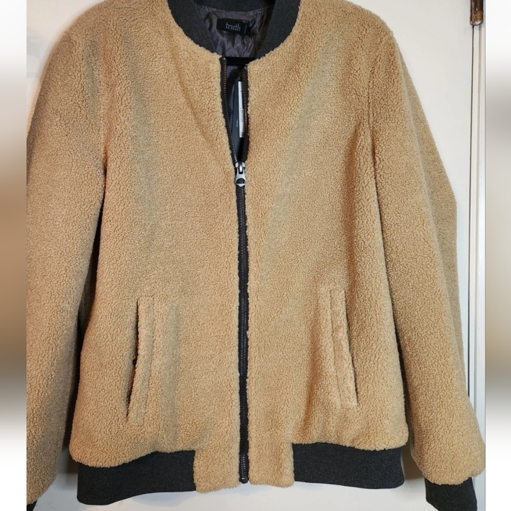 Truth By Republic Faux Sherpa Jacket Large NWT